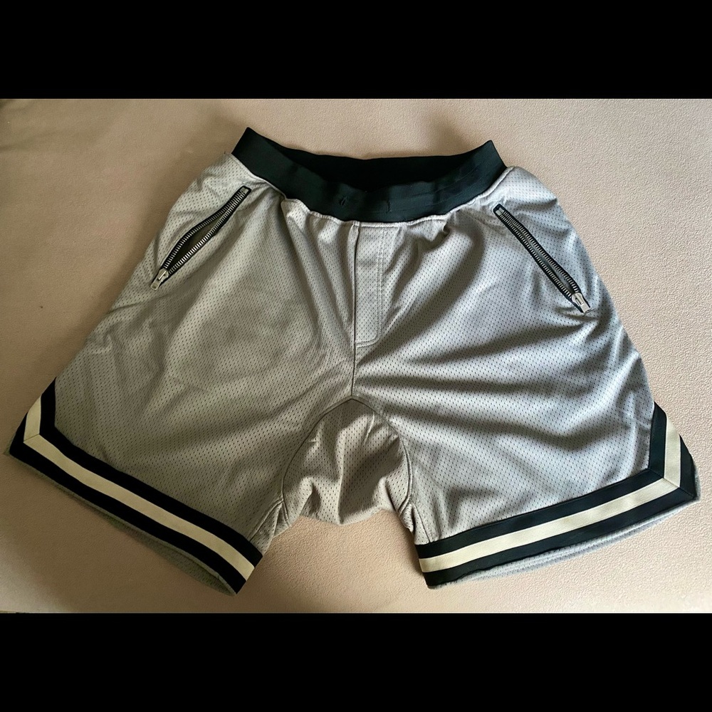 Fear of God Fifth Collection large gray shorts